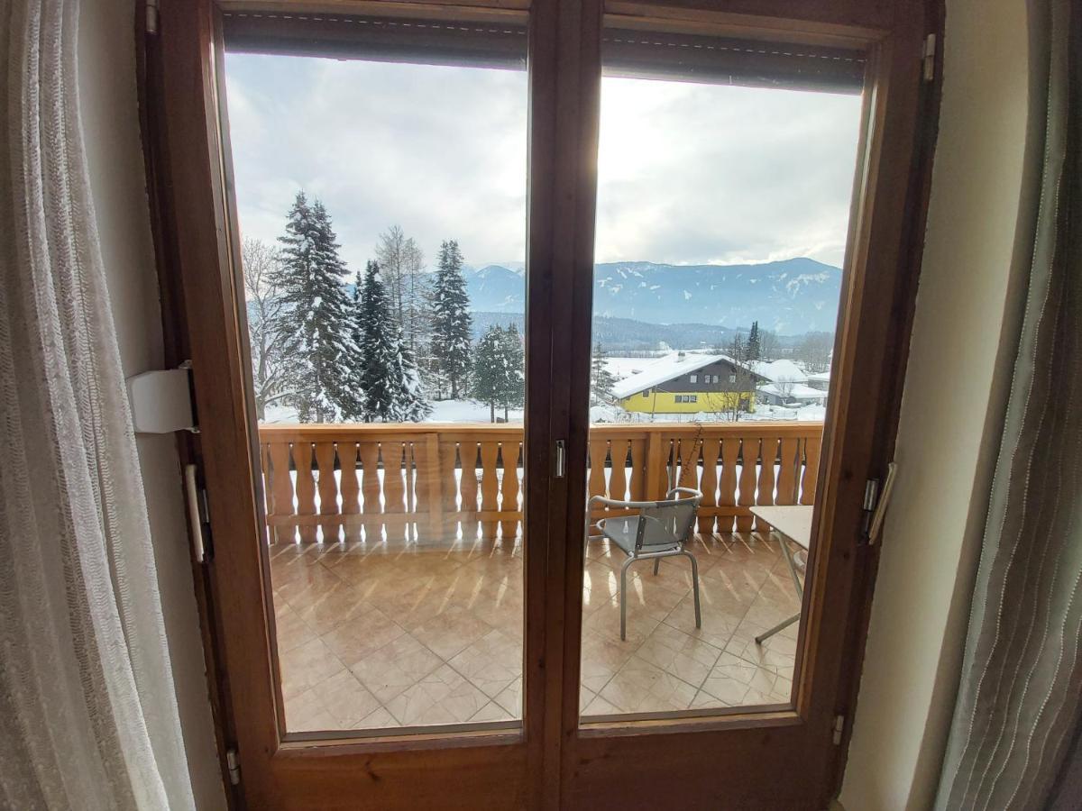 B&B Pension Karlsdorfer Hof เซโบเดิน ภายนอก รูปภาพ