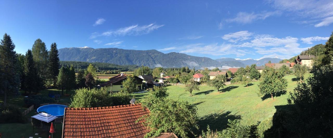 B&B Pension Karlsdorfer Hof เซโบเดิน ภายนอก รูปภาพ